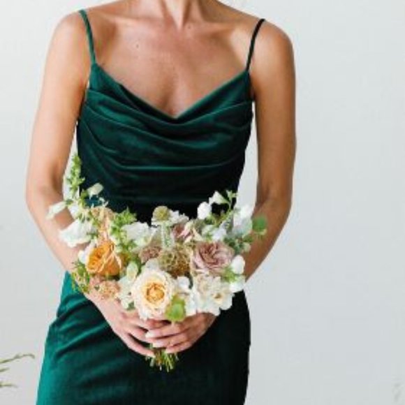 Revelry Skye Velvet Dress - Emerald Green Size 4 - Picture 1 of 11